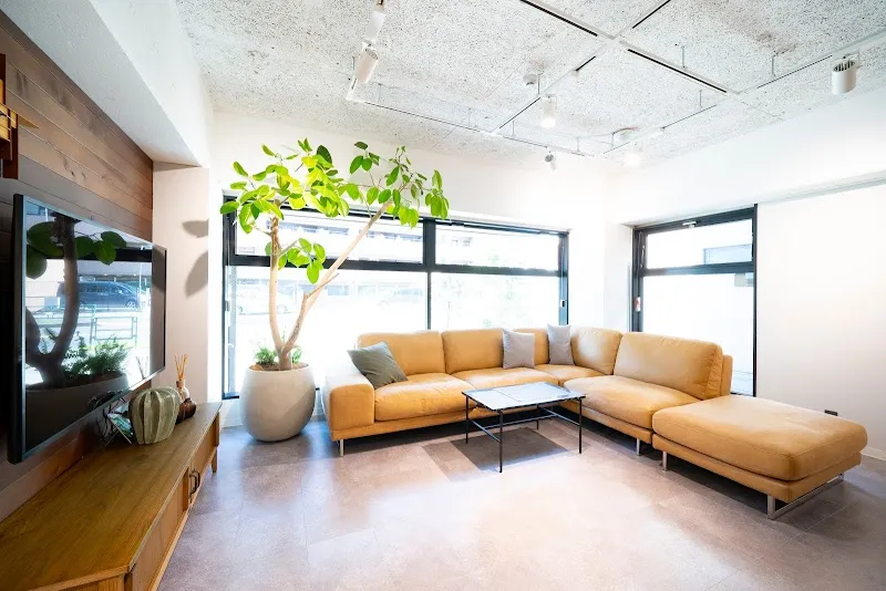 Every1 Center - Photo 4