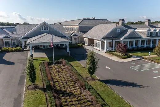 Wellbridge Long Island Drug &amp; Alcohol Rehab New York facility photo