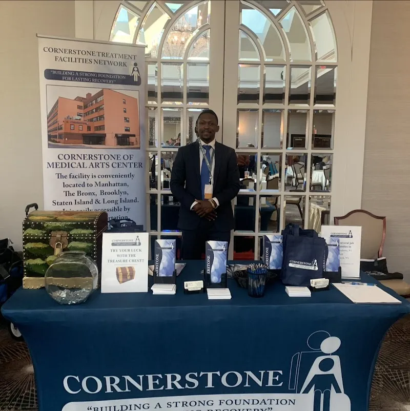 Cornerstone of Medical Arts Center - Photo 4