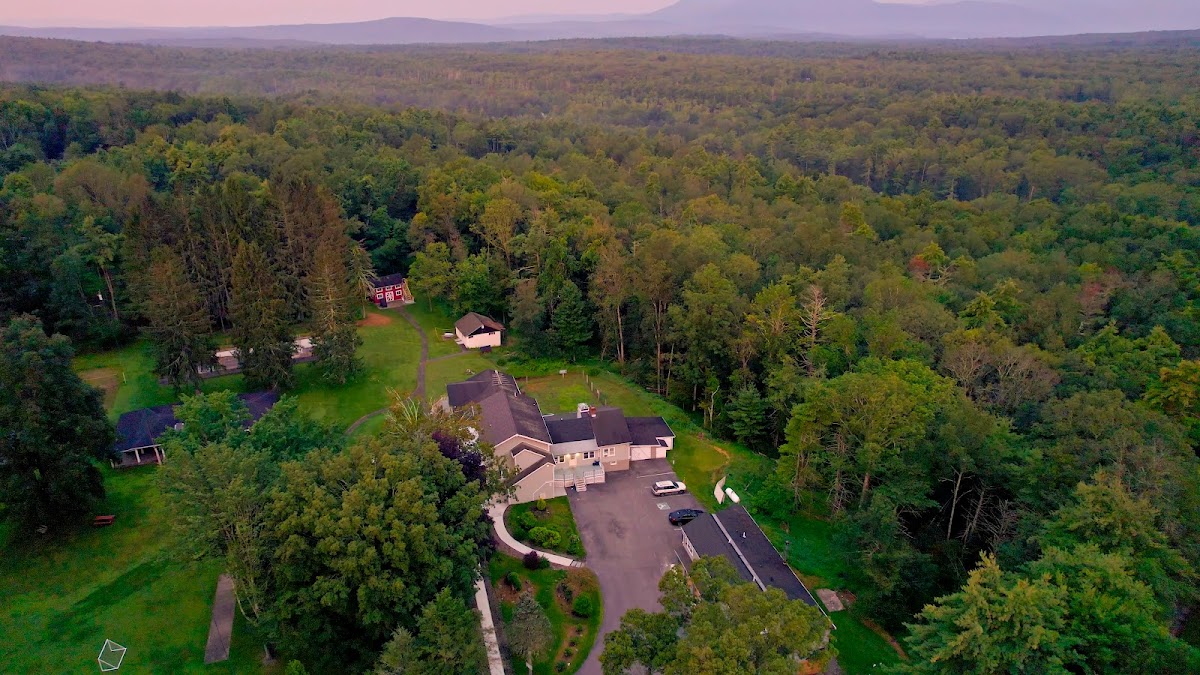 Never Alone - Adolescent Addiction Treatment Center - Photo 3