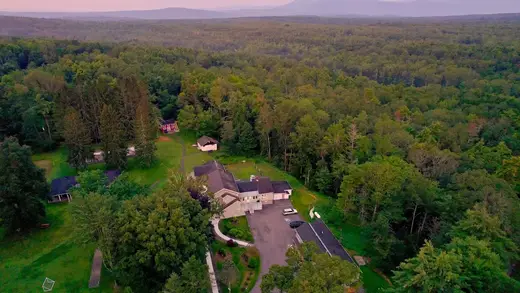 Never Alone - Adolescent Addiction Treatment Center facility photo