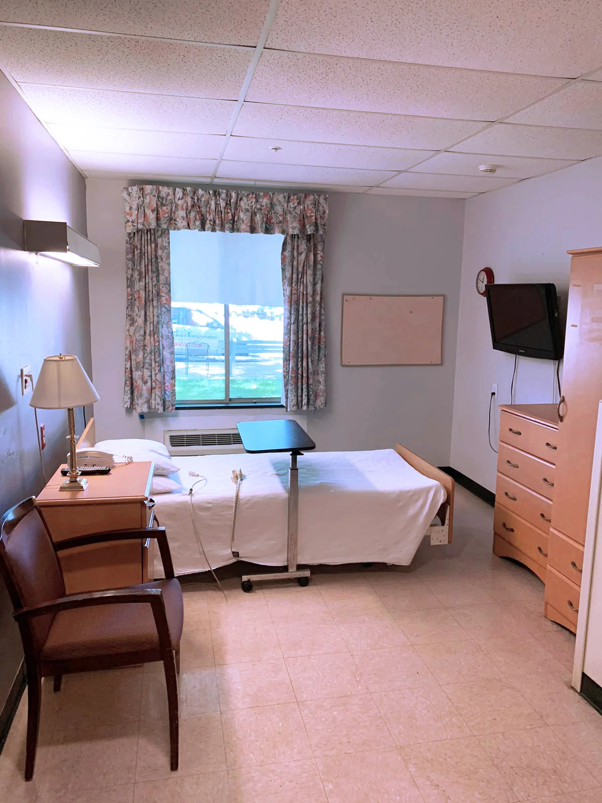 Delmar Center for Rehabilitation and Nursing - Photo 4