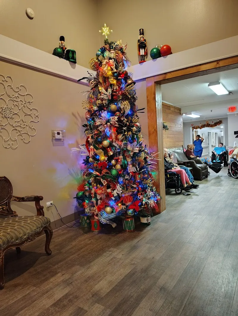 New Albany Health and Rehab Center - Photo 3